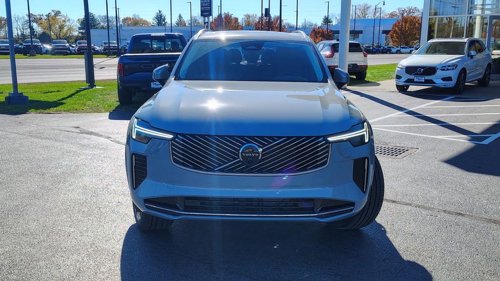 2026 Volvo Xc90 B6 Plus