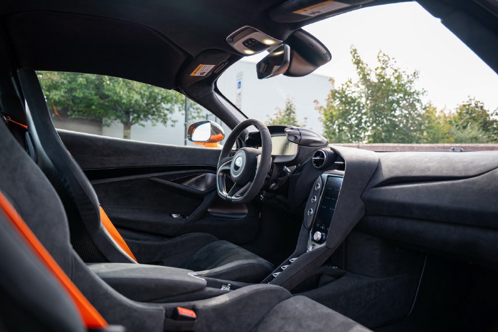 Used 2024 McLaren 750S photo 40
