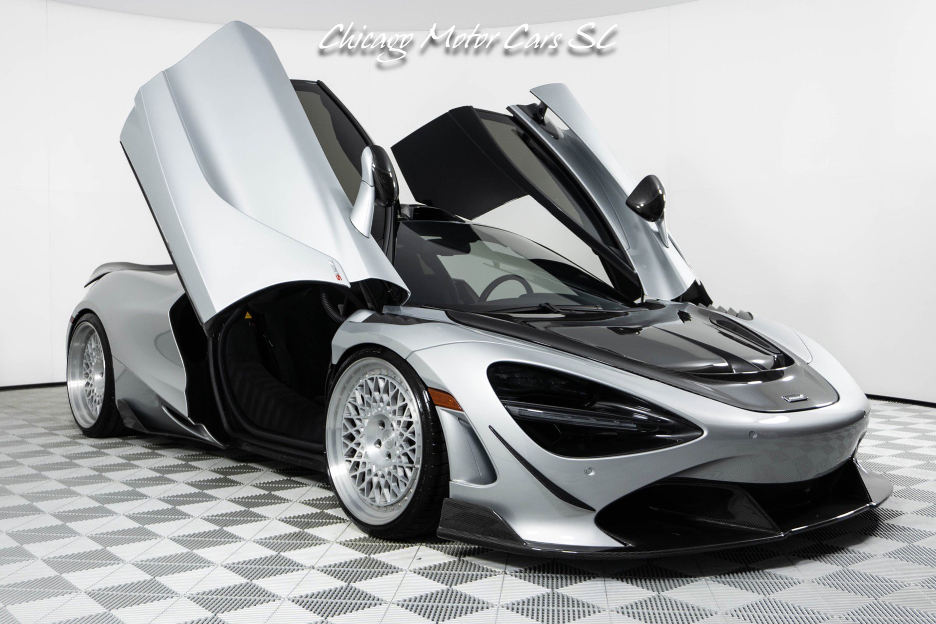 Used 2019 McLaren 720S photo 45
