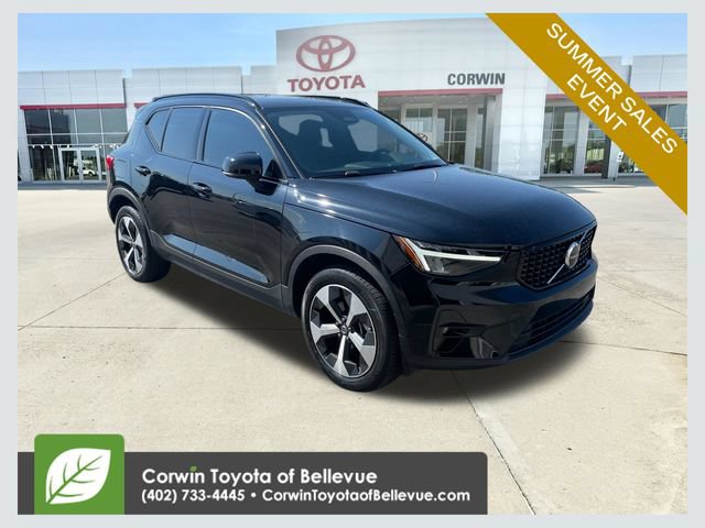 Used 2023 Volvo XC40 B5 Plus w/ Protection Package Premier