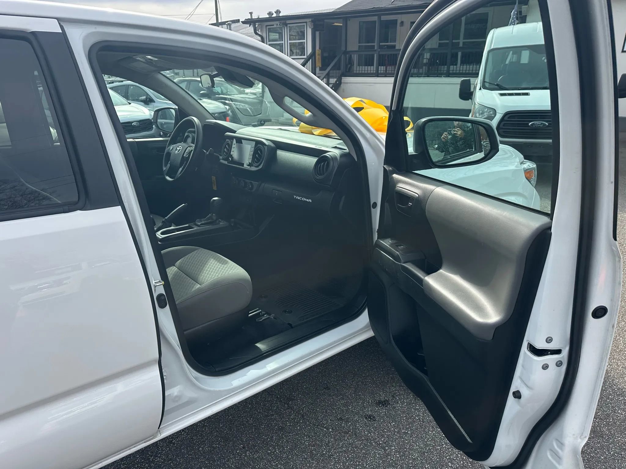 2022 Toyota Tacoma SR