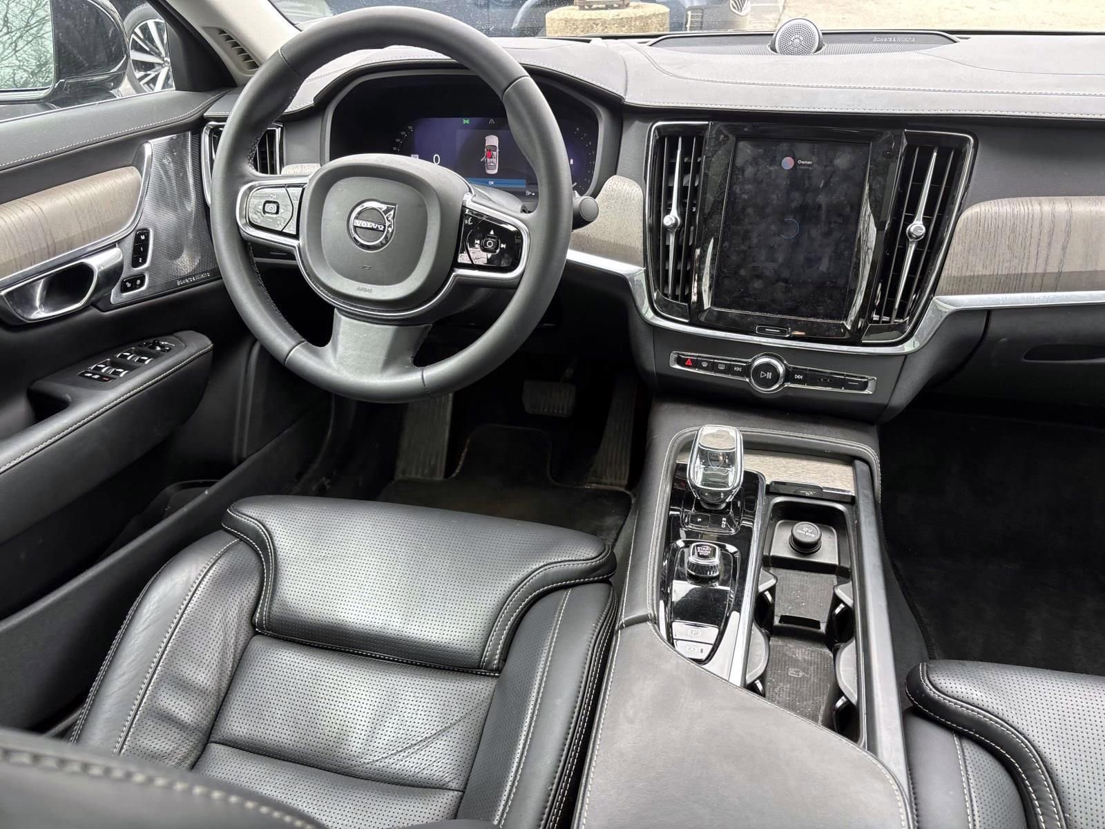 2023 Volvo S90 B6 Ultimate