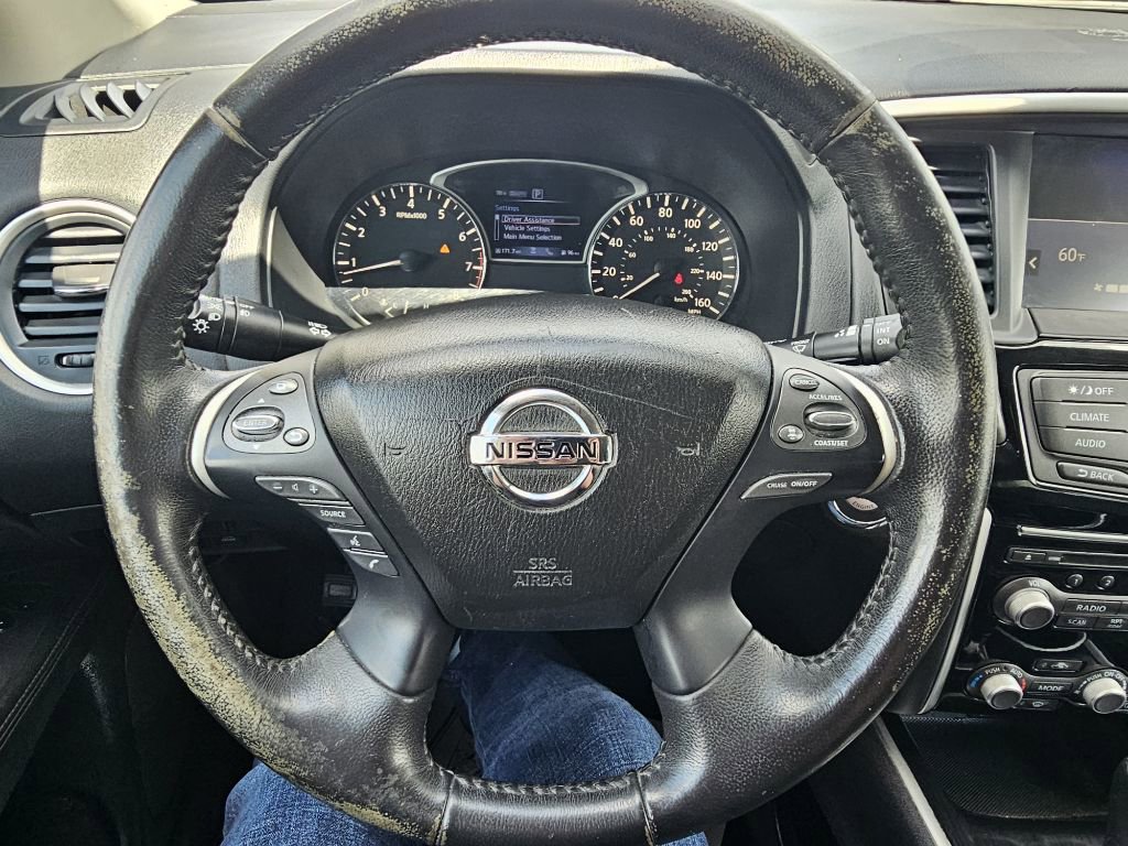 2020 Nissan Pathfinder SV