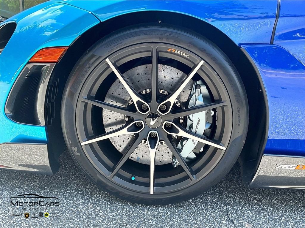 Used 2022 McLaren 765LT photo 9
