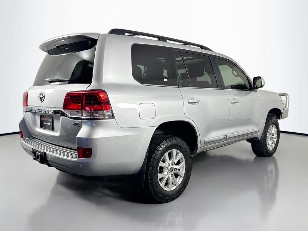 2016 Toyota Land Cruiser