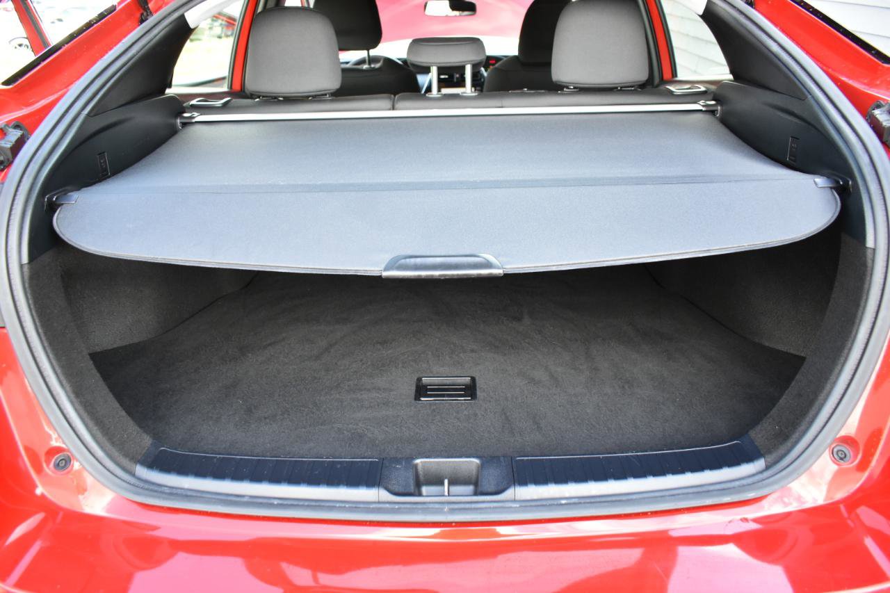 2022 Toyota Prius LE