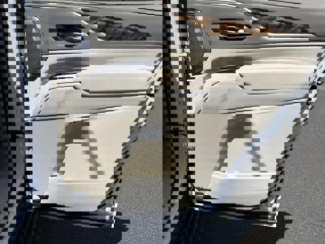 2022 Cadillac Escalade Premium Luxury Platinum