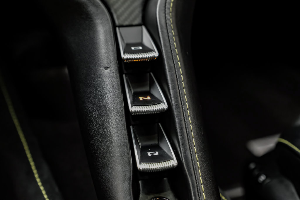 Used 2018 McLaren 720S Performance photo 23