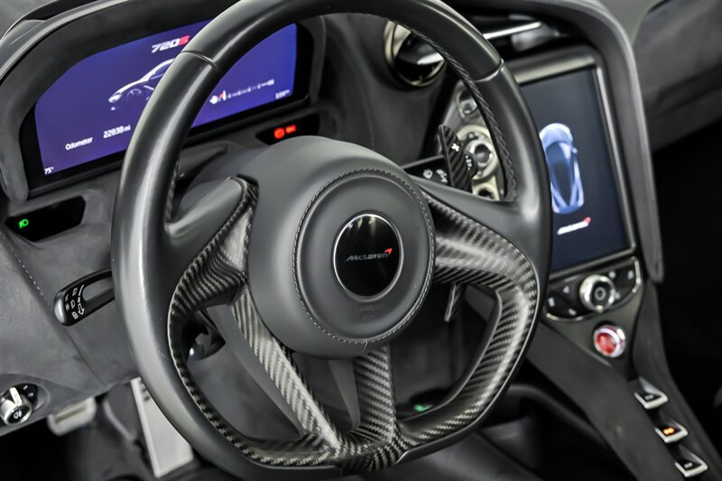 Used 2018 McLaren 720S photo 24