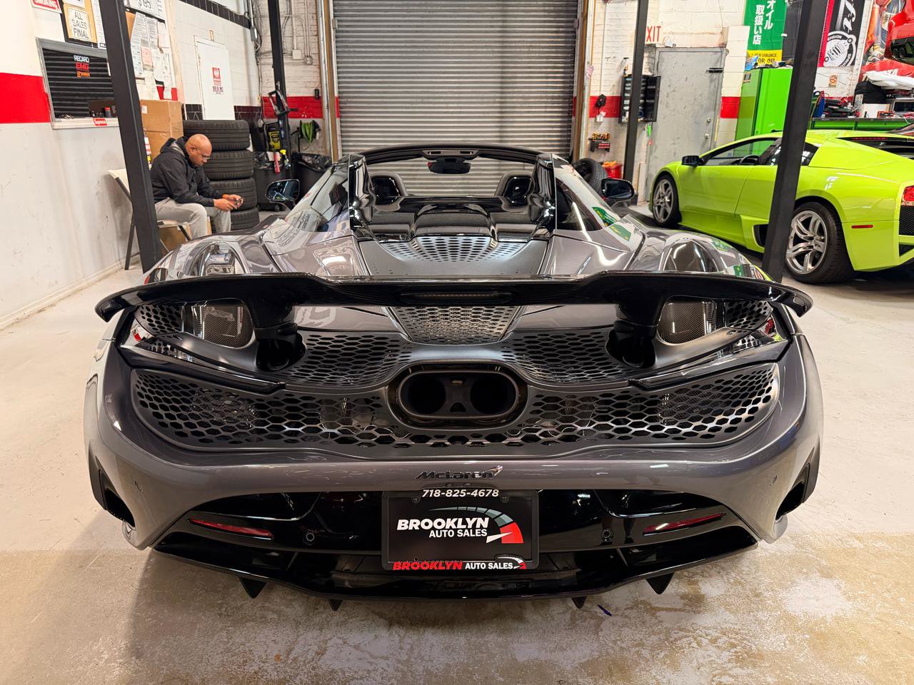 Used 2024 McLaren 750S Spider photo 7