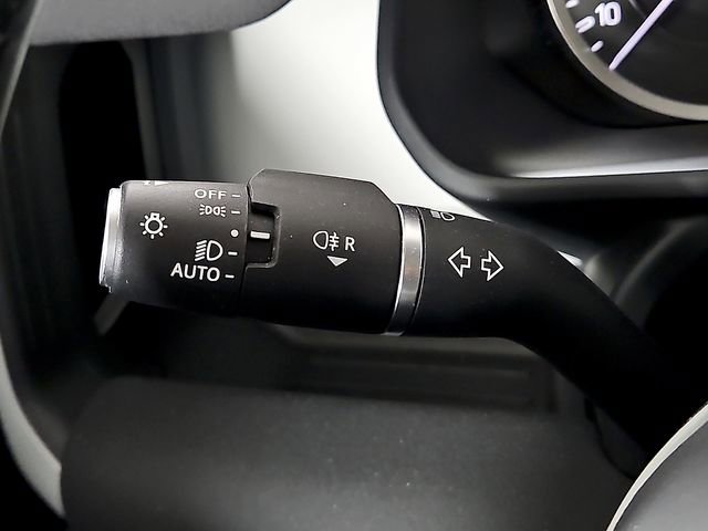 2023 Land Rover Defender 90 S