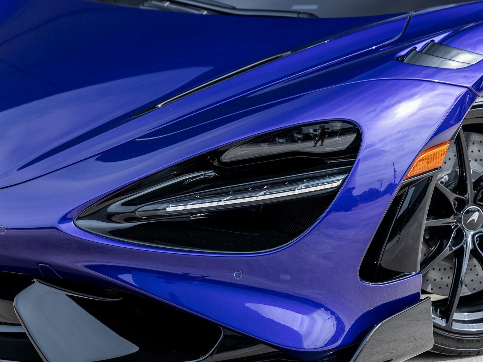 Used 2022 McLaren 765LT photo 19