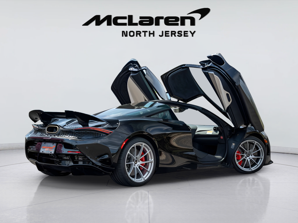 New 2026 McLaren 750S photo 10