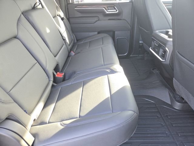 2025 GMC Sierra 3500 SLT