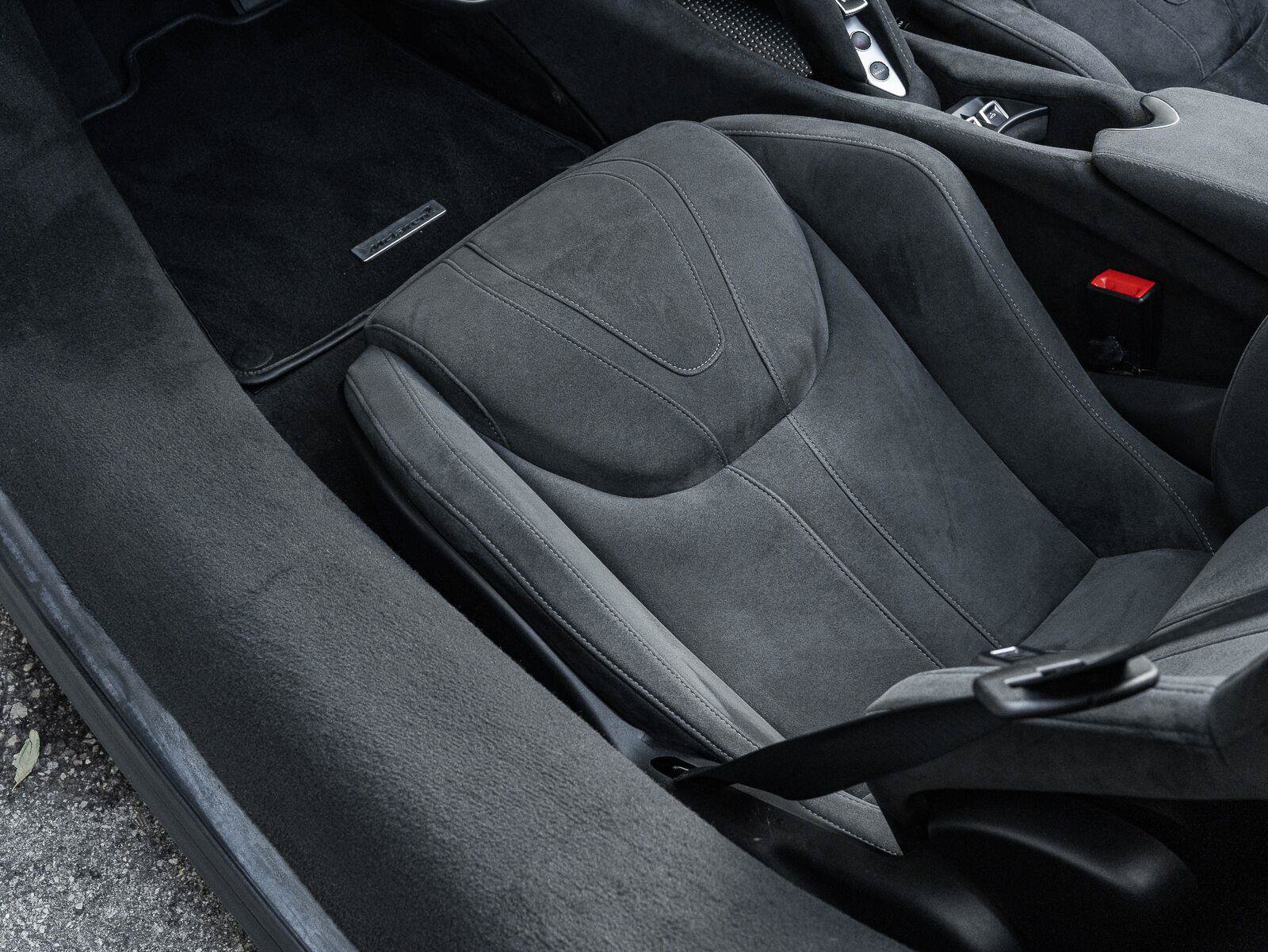 Used 2020 McLaren 720S Spider photo 26
