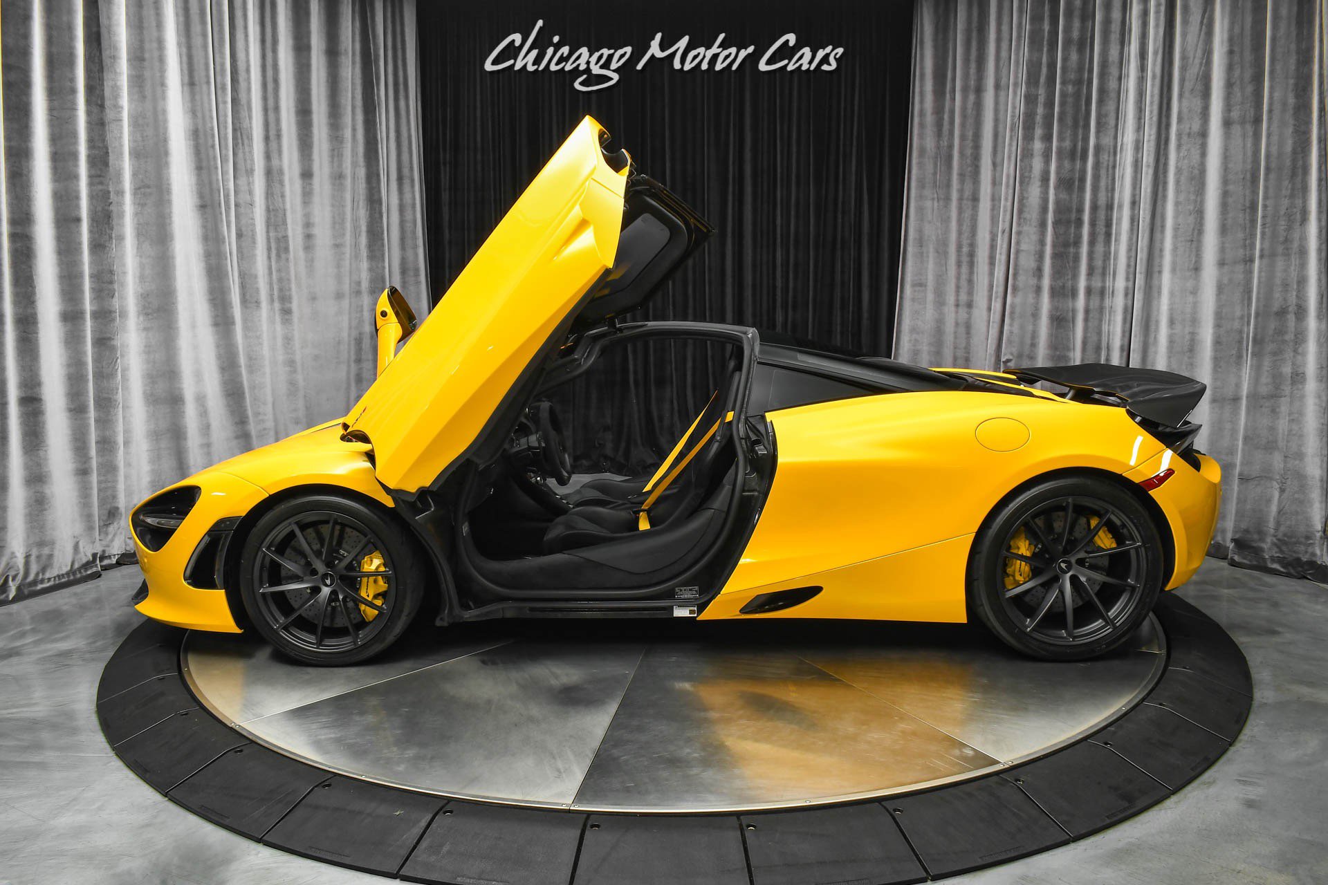 Used 2020 McLaren 720S Performance photo 40