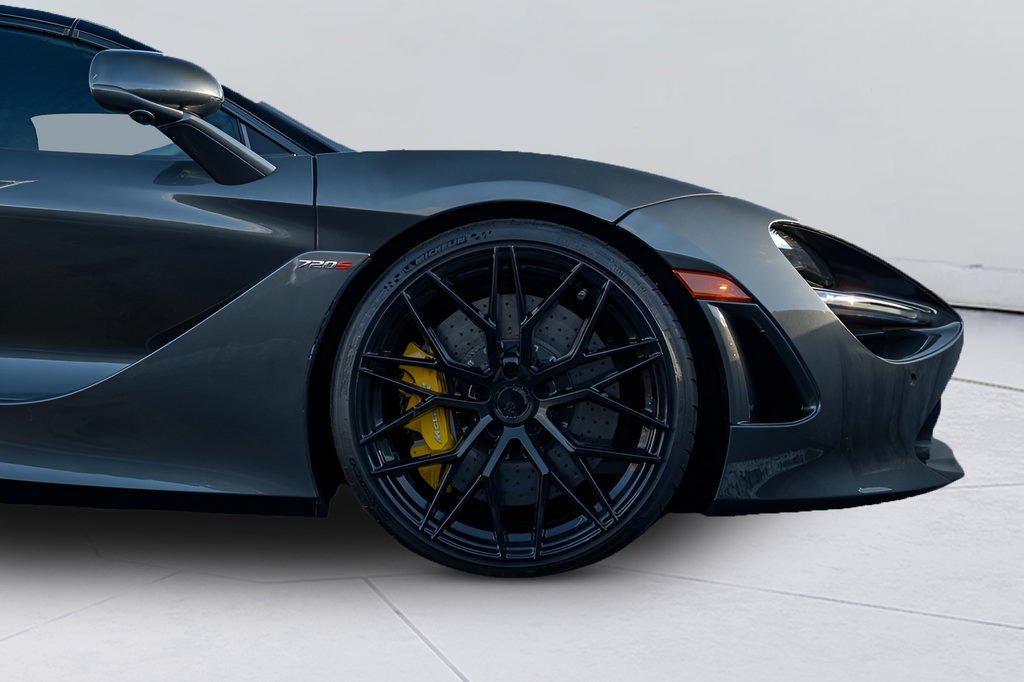 Used 2020 McLaren 720S Spider photo 25