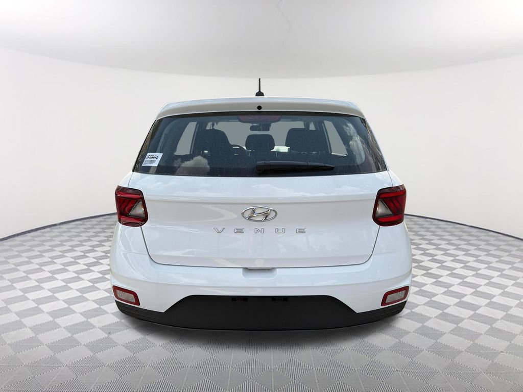 2026 Hyundai Venue SE