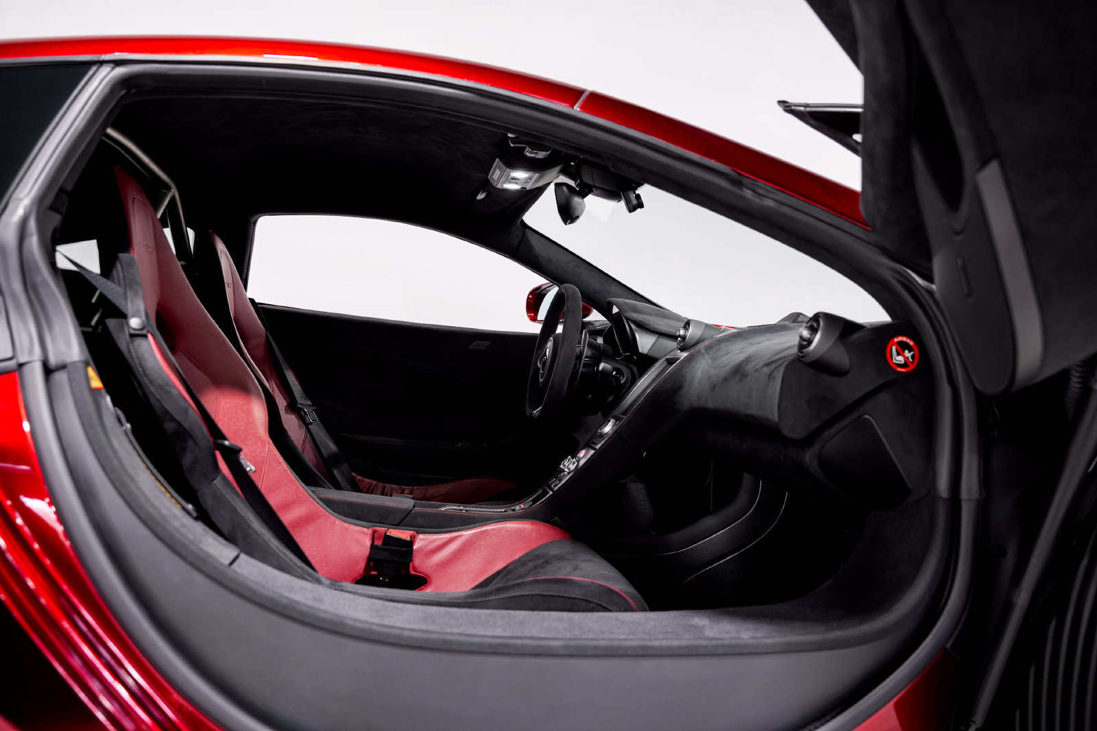 Used 2016 McLaren 675LT Coupe photo 22