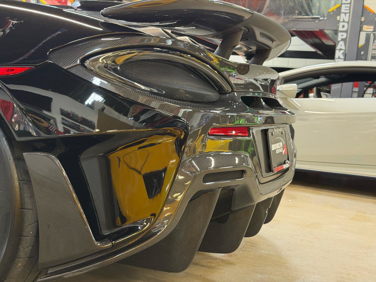 Used 2019 McLaren 600LT photo 21