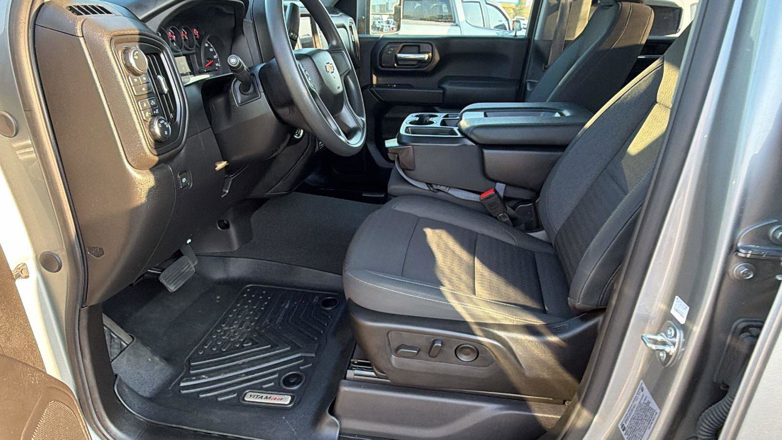 2024 Chevrolet Silverado 2500 Custom