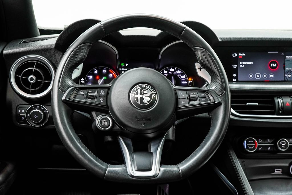 2023 Alfa Romeo Stelvio Veloce