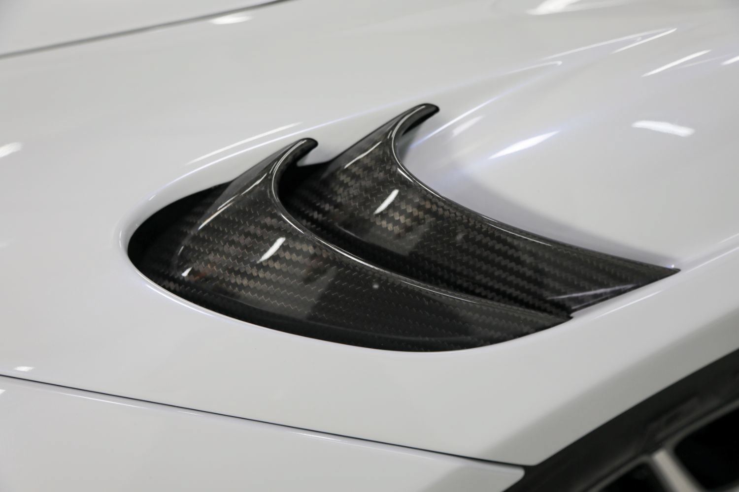 Used 2022 McLaren 765LT photo 18