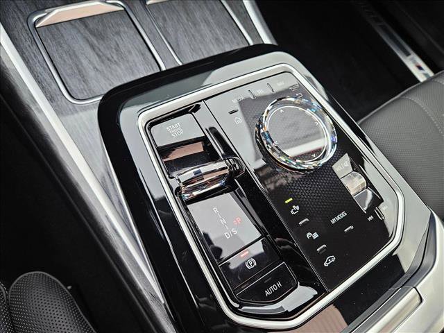 2025 BMW 760i xDrive