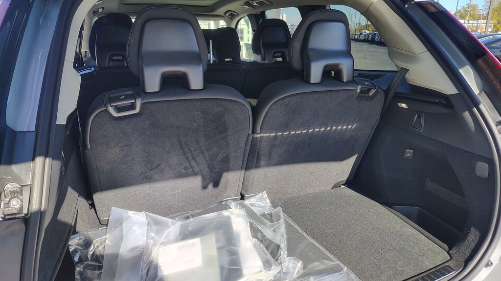 2026 Volvo Xc90 B6 Plus