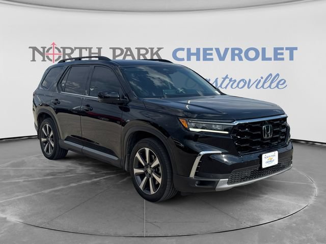 Used 2025 Honda Pilot Elite