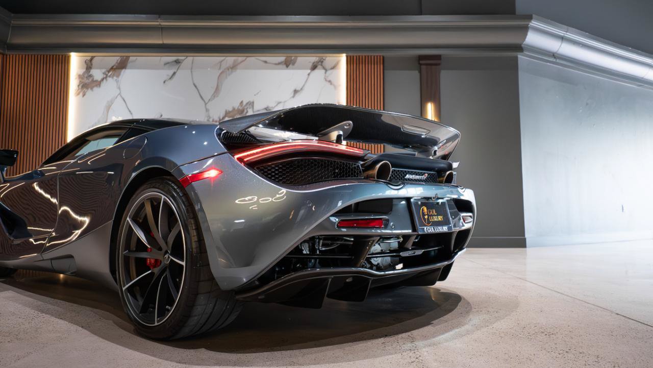 Used 2018 McLaren 720S Luxury photo 40