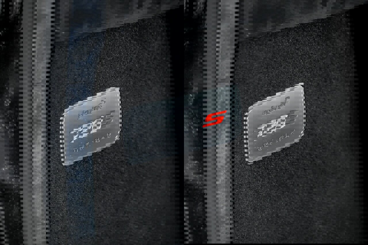 Used 2020 McLaren 720S Performance photo 32