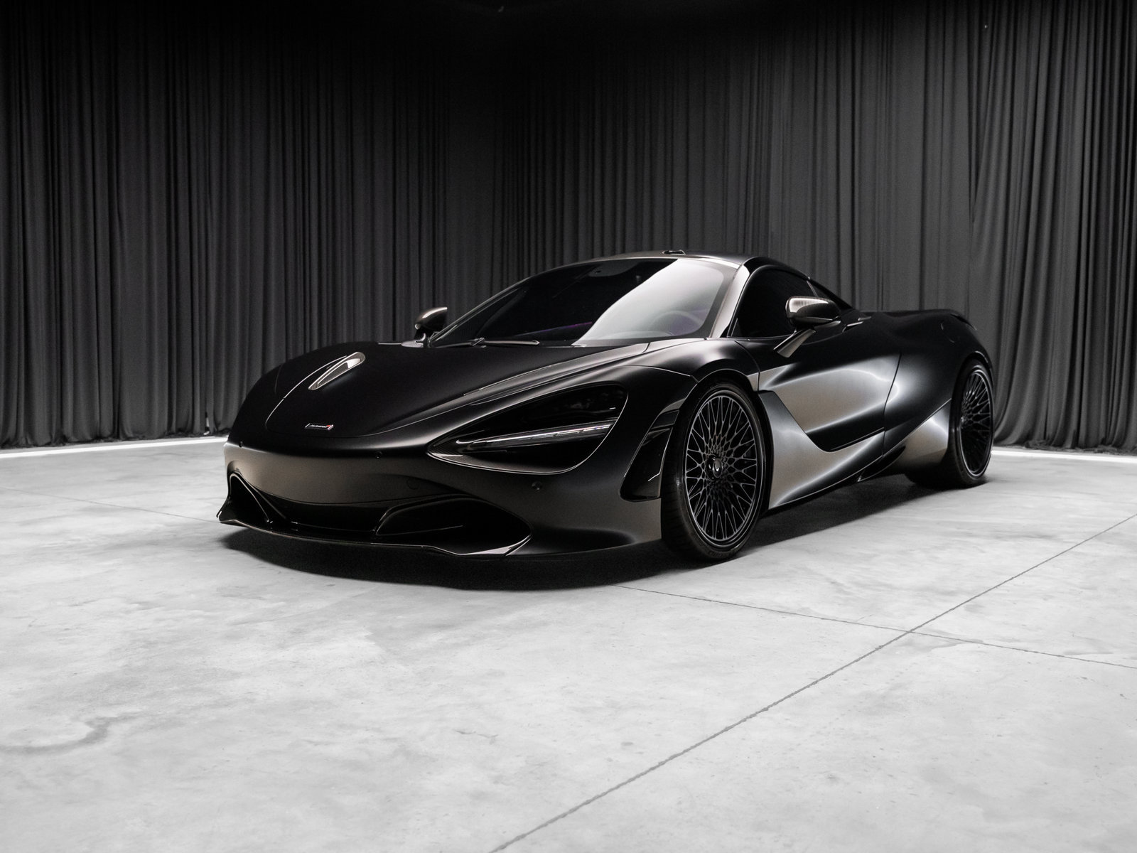 Used 2018 McLaren 720S photo 27