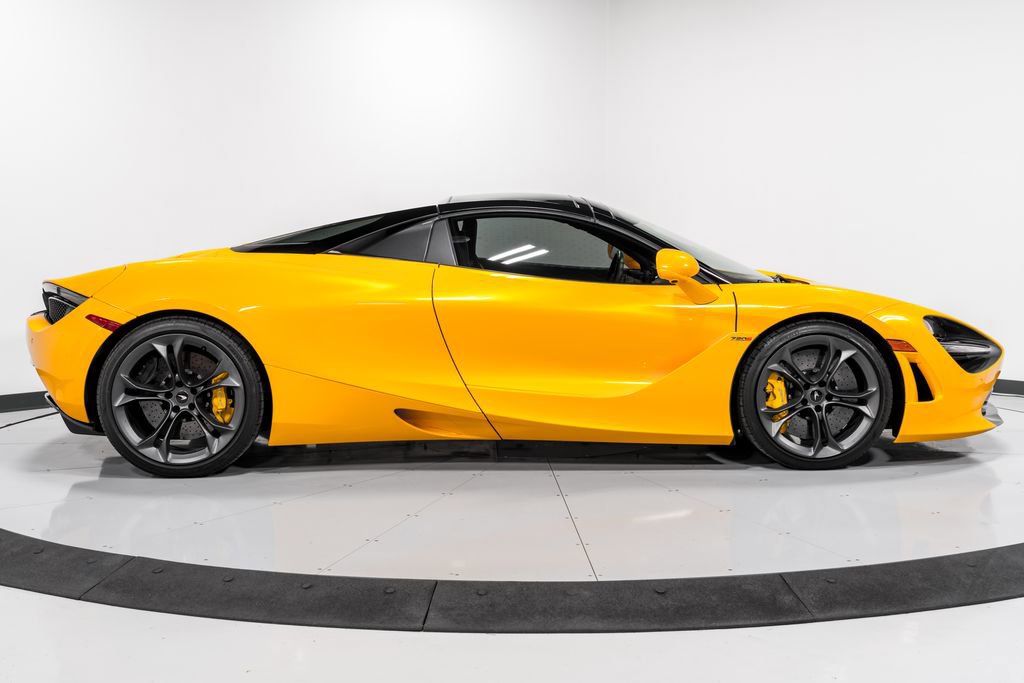 Used 2022 McLaren 720S Spider photo 34