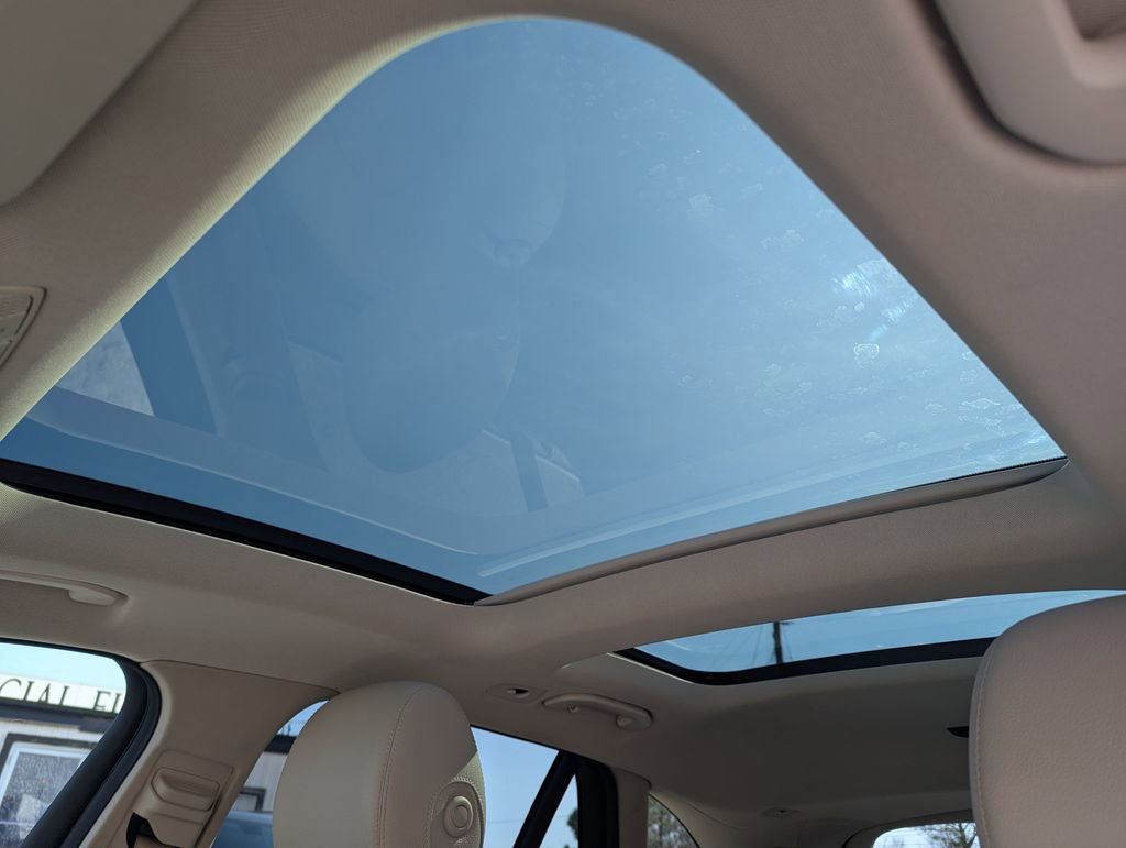 2017 Mercedes-Benz GLC 300