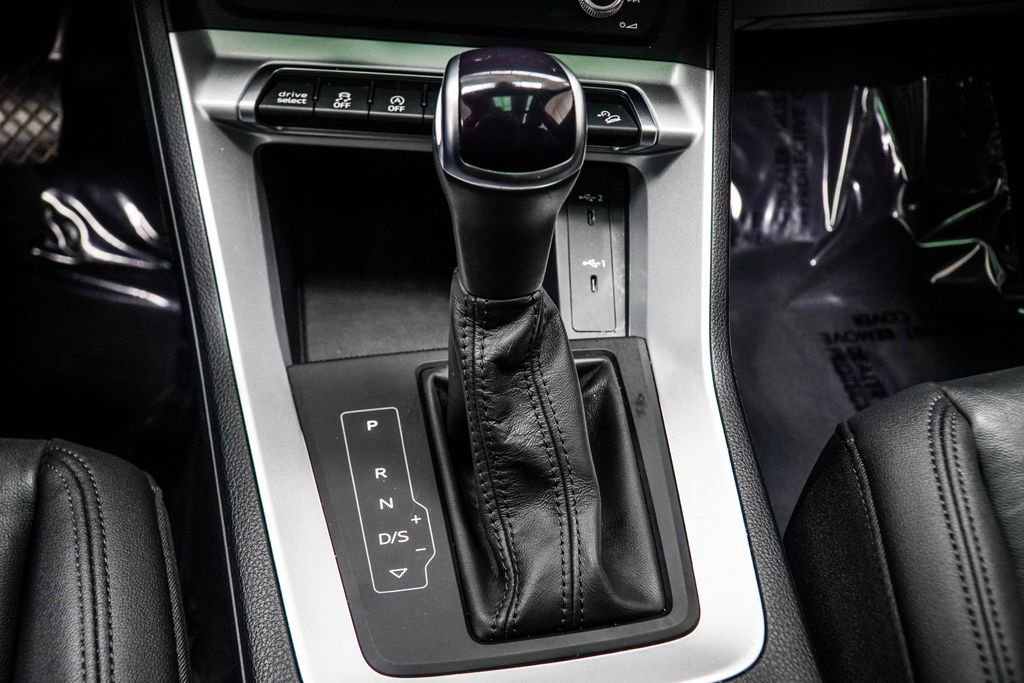 2025 Audi Q3 2.0T Premium