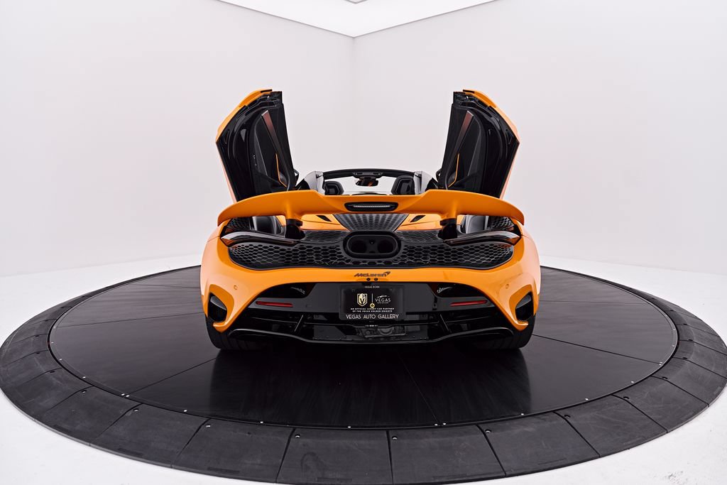 Used 2025 McLaren 750S Spider photo 29