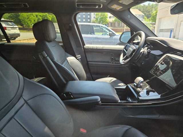 2025 Land Rover Range Rover Sport SE