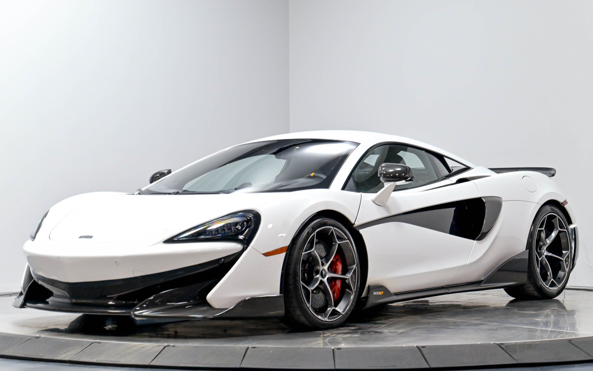 Used 2019 McLaren 600LT photo 2