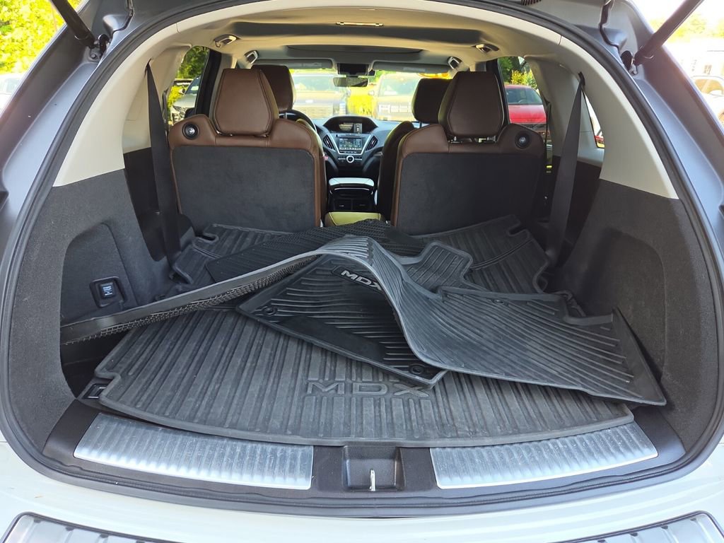 2018 Acura MDX FWD w/ Advance Package