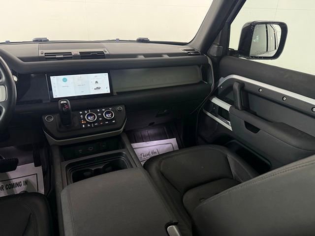 2022 Land Rover Defender 110 SE