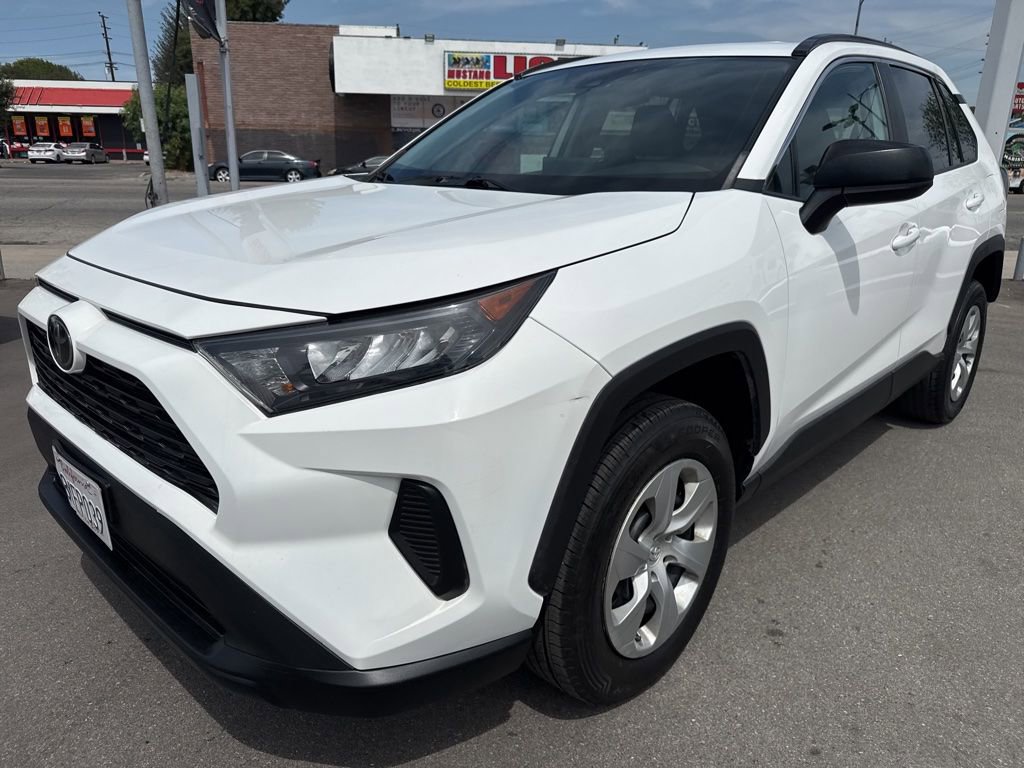 2020 Toyota RAV4 LE