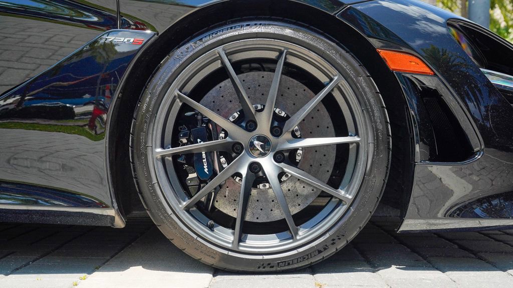 Used 2021 McLaren 720S Spider photo 27