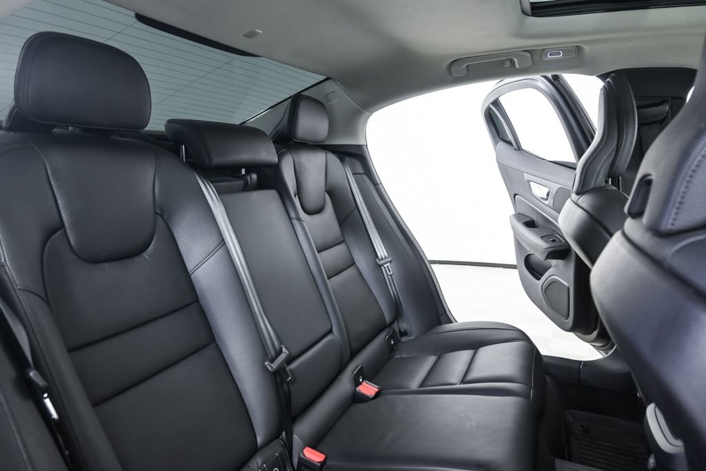 2025 Volvo S60 B5 Plus