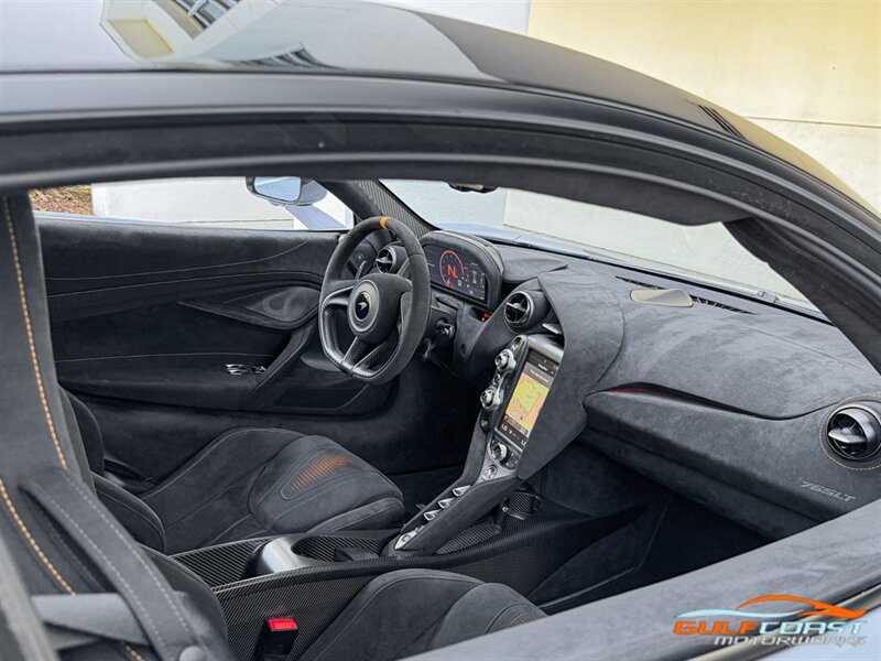 Used 2021 McLaren 765LT photo 28