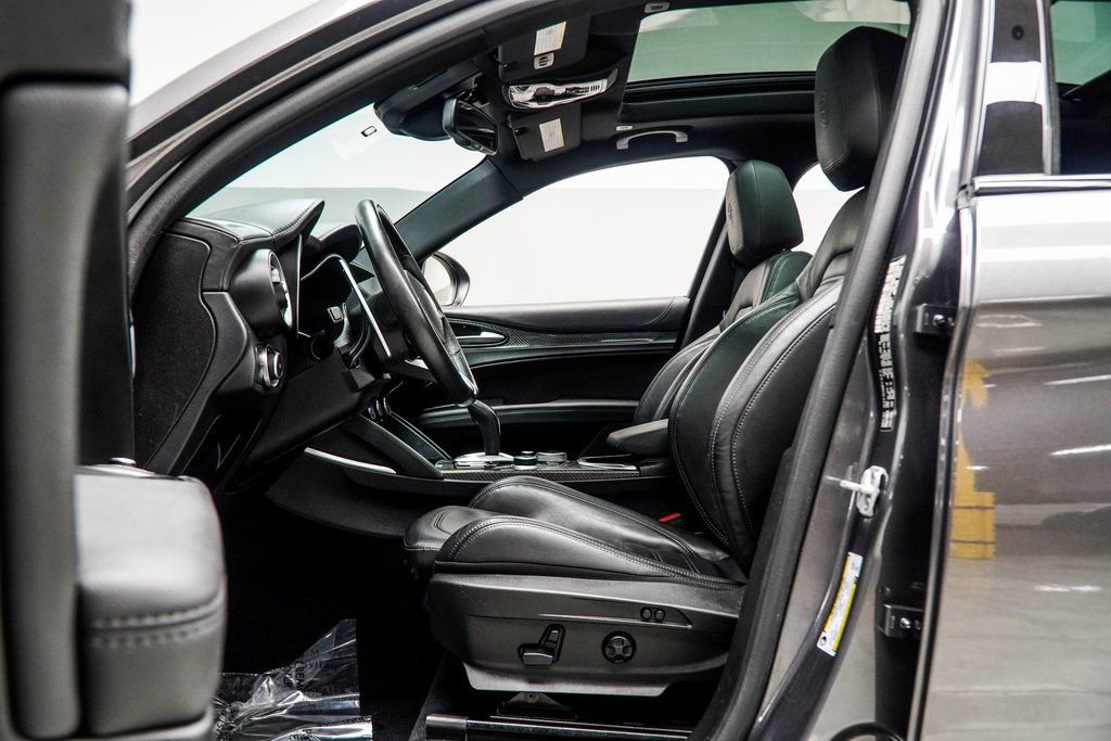 2022 Alfa Romeo Stelvio Quadrifoglio