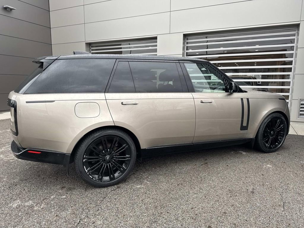 2024 Land Rover Range Rover Long Wheelbase SE