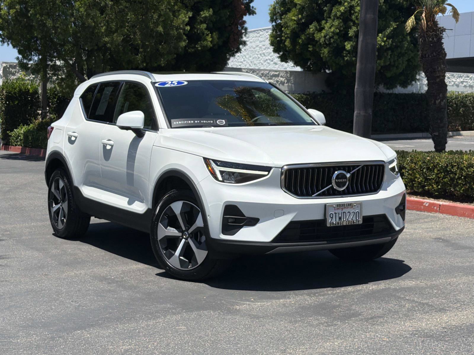 Certified 2025 Volvo XC40 B5 Plus