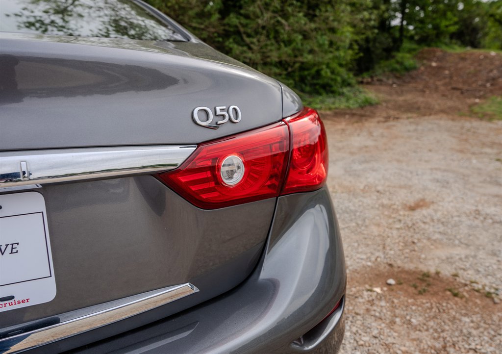 2015 INFINITI Q50 Premium
