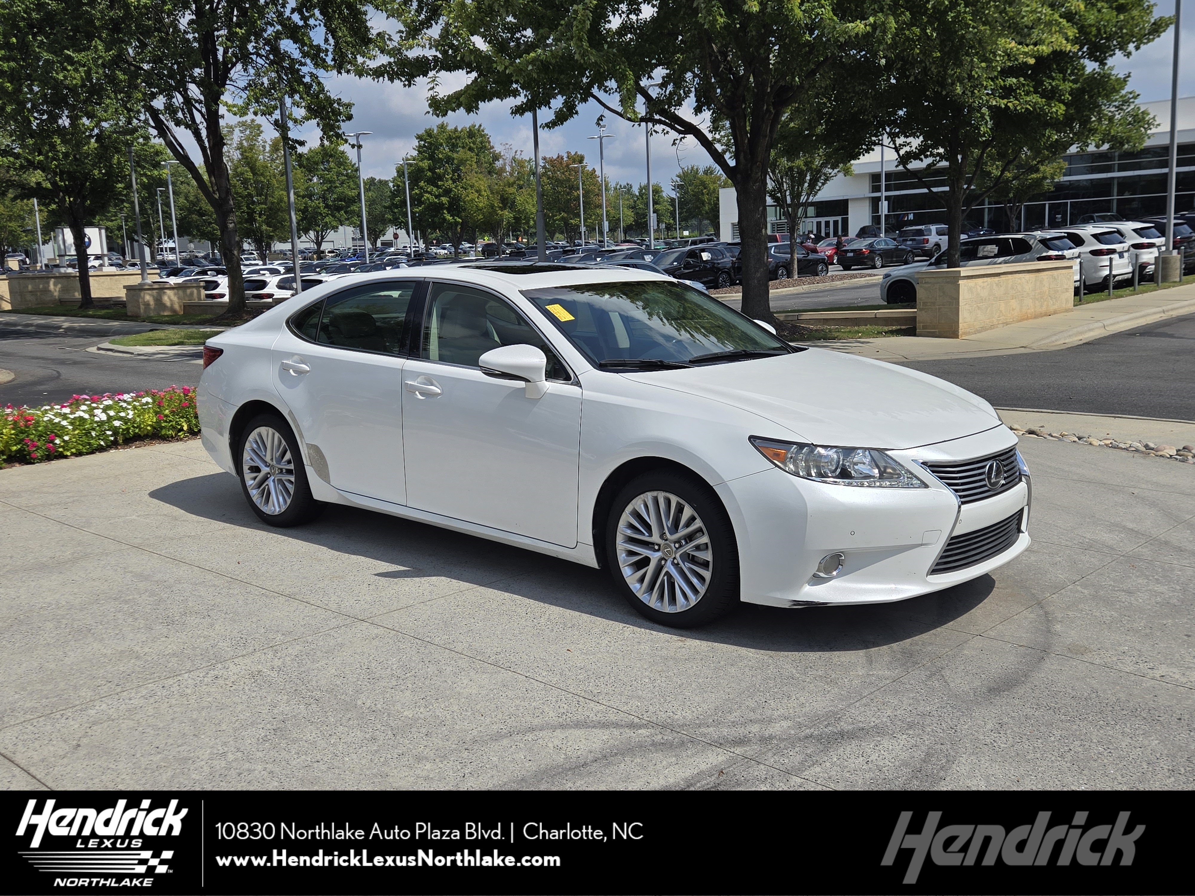 Used 2013 Lexus ES 350 w/ Luxury Pkg